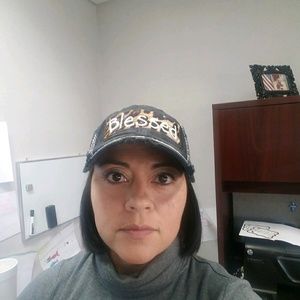 Meet your Posher, Elsa